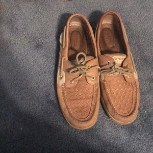 Women’s sperry boat shoes